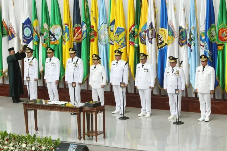 6 Purnawirawan Jenderal...