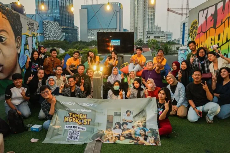 Penuh Keseruan, Vision+...