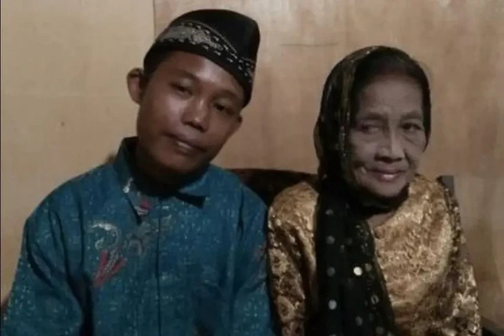 Kisah Cinta Sejati Beda...
