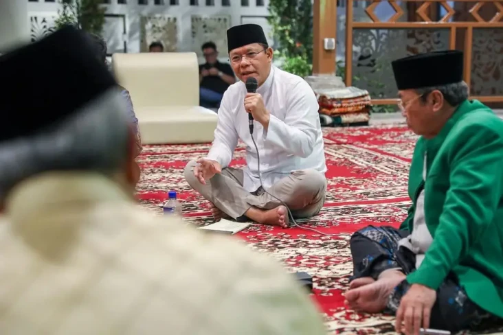 Mardiono Dialog dengan...