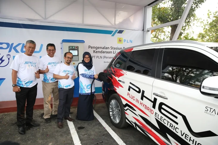 Mirip Malaysia, Baru...