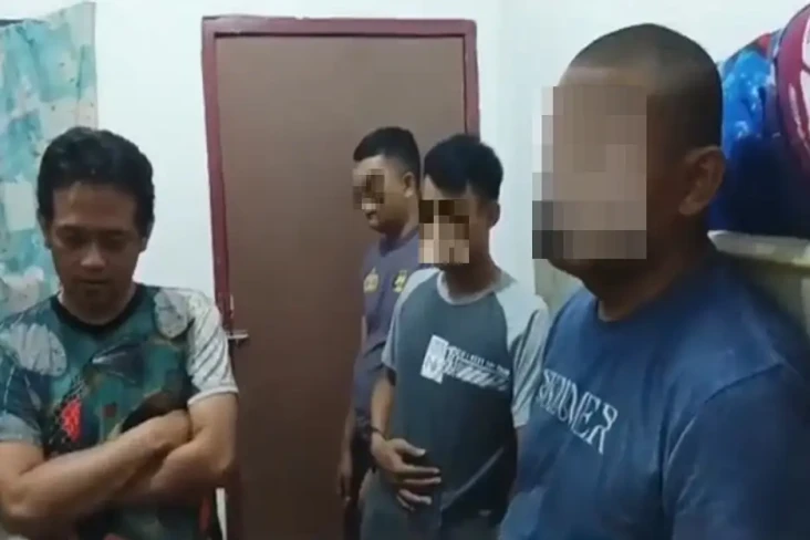 Keterlaluan! Masih Pakai...