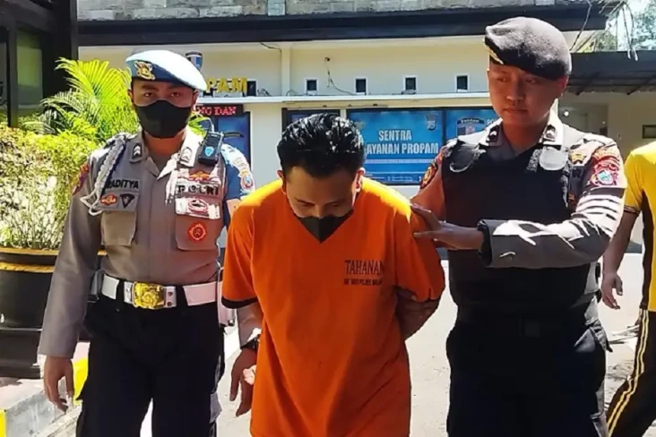 Ini Tampang Guru Ngaji...