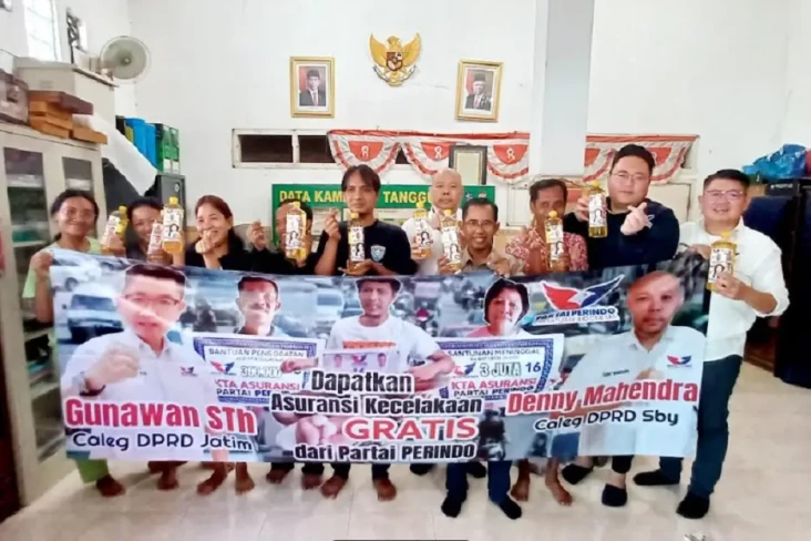 Perindo Surabaya Gelar...