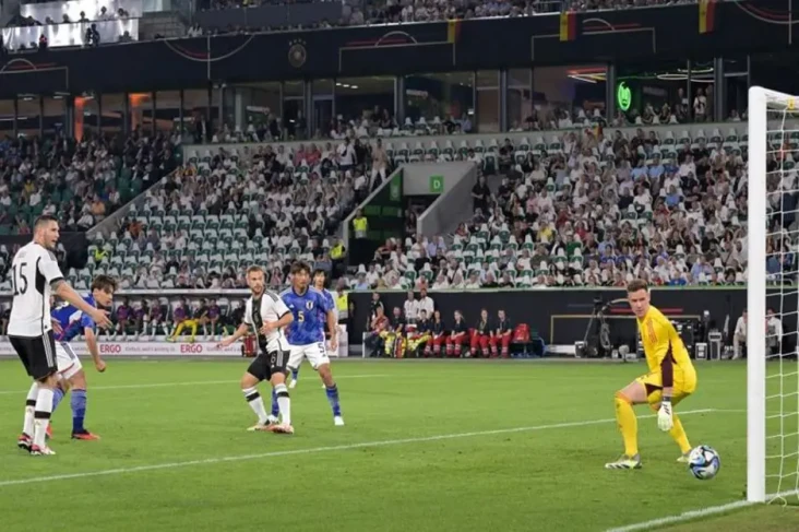 Jerman Rungkad Dipermak...