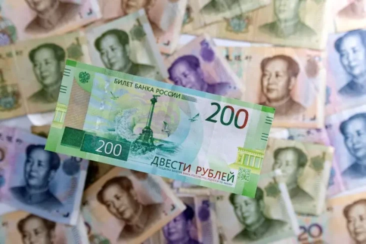 Dedolarisasi Rusia-China...