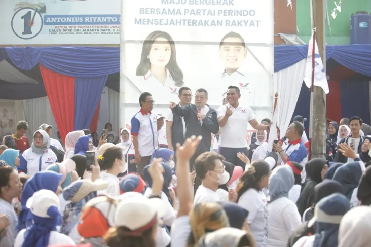 HT Resmikan Posko Pemenangan...