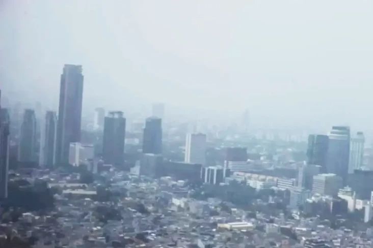 Udara Jakarta Masih...