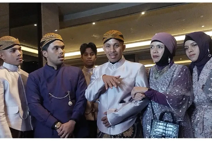 Orang Tua Komentari...