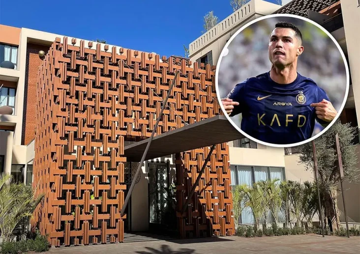 Hoaks, Ronaldo Gratiskan...
