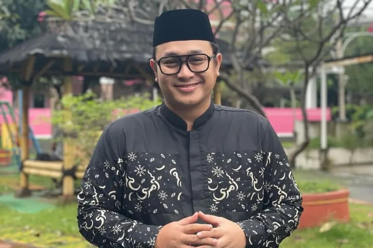 Nyaleg, Gilang Dirga...