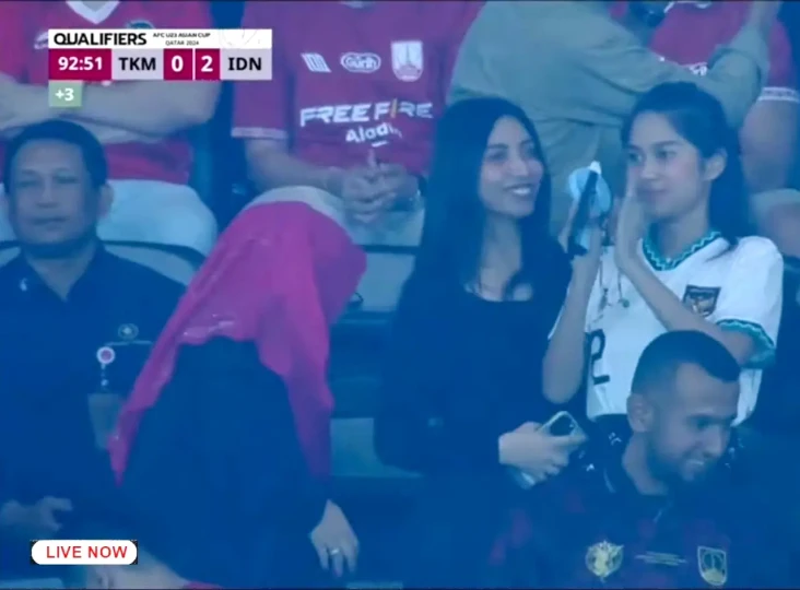 Begini Reaksi Azizah...