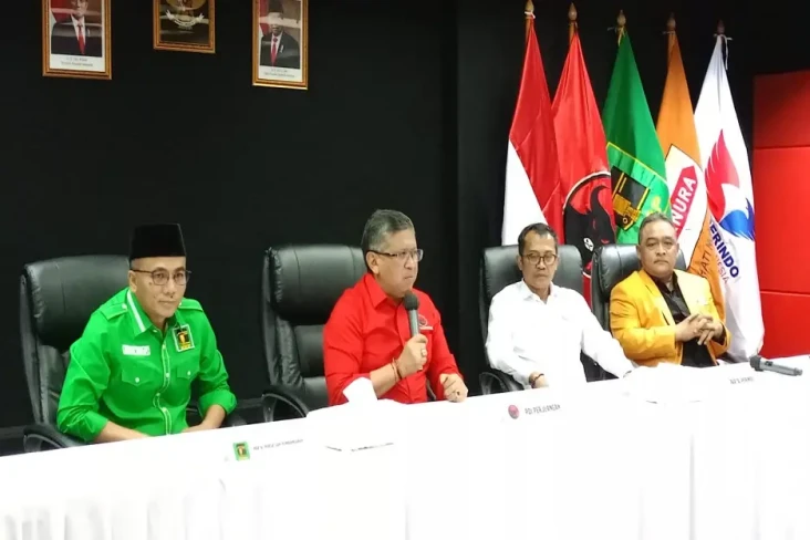 Sekjen PDIP: TPN Ganjar...