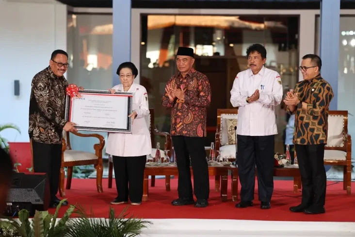 Megawati Soekarnoputri...