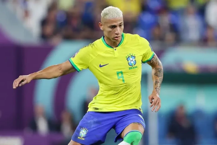 Richarlison Akan Periksakan...