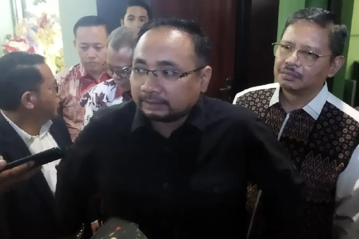 Menag Yaqut Tegaskan...