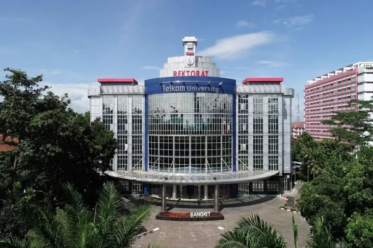 10 Universitas Terbaik...