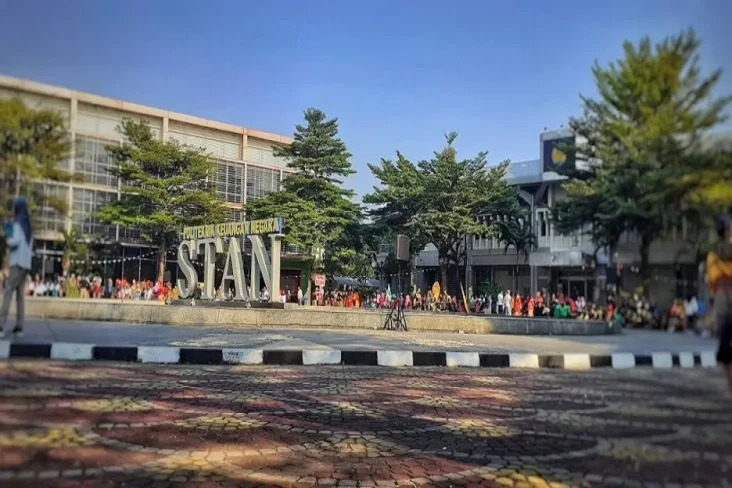 Daftar Sekolah Kedinasan...