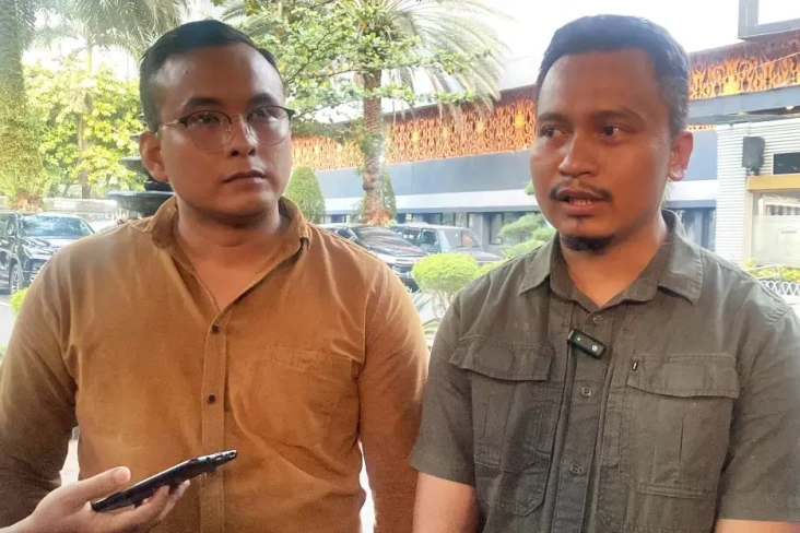 Jelaskan Awal Mula Bekerja,...