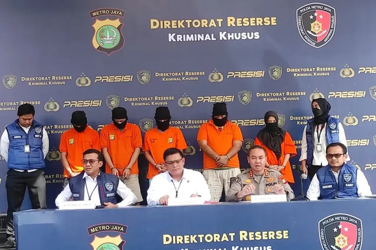 2 Tersangka Kru Rumah...