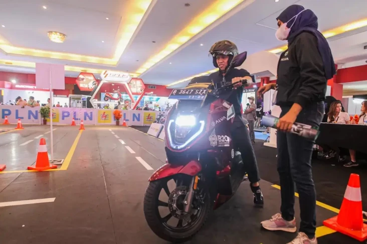 Polisi Sedang Menggodok...