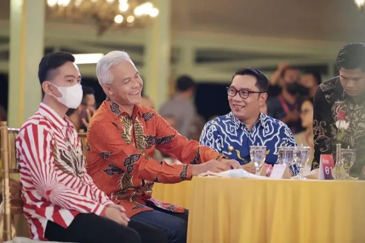Duet Ganjar Pranowo-Ridwan...