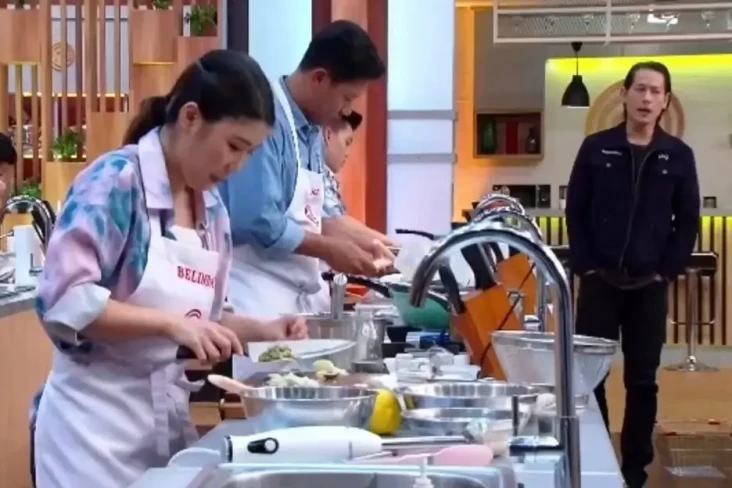 Masuki 21 Besar di Galeri...