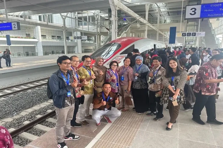 Ingin Cicipi Kereta...