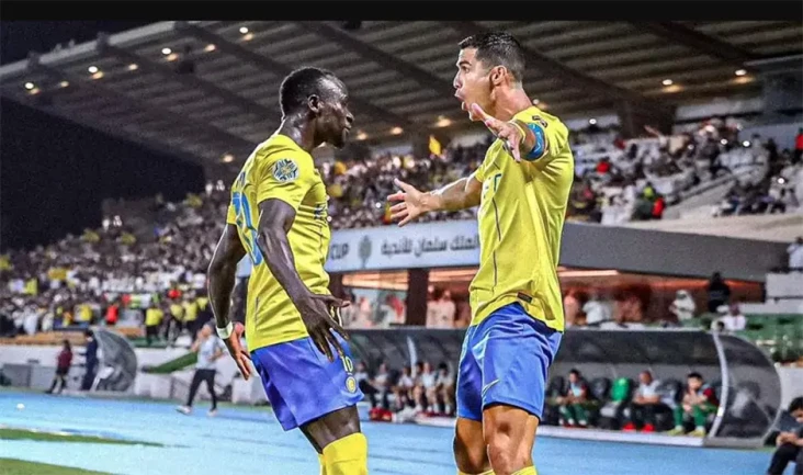 Hasil Al Nassr vs Al...