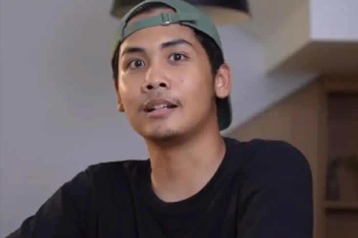 Bintang Emon Kritik...