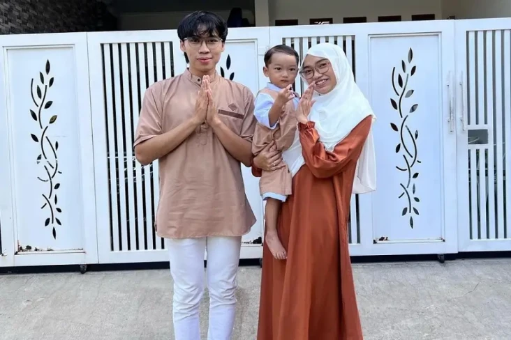 Melangkah Bersama Menjadi...