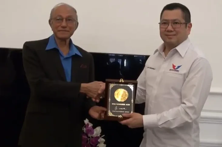 Bertemu Wali Nanggroe...