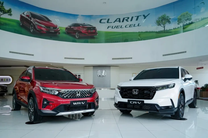 Pamer CR-V Hybrid di...