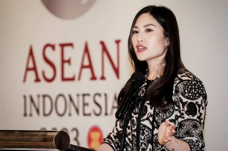 Angela Tanoesoedibjo...