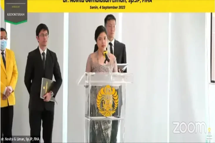 Dapat Gelar Summa Cumlaude,...