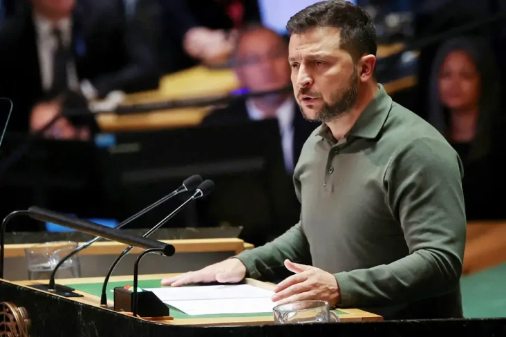 Zelensky: Kita Harus...