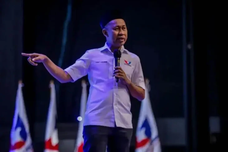 Jokowi Sebut Pemimpin...