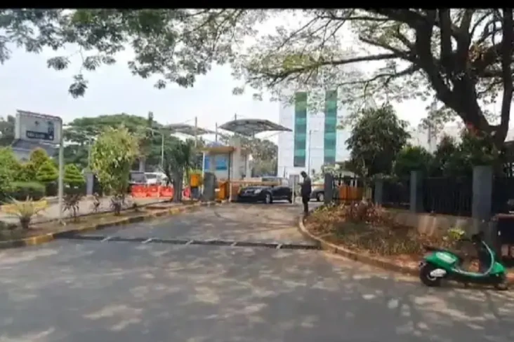 Ledakan di RS Eka Hospital...