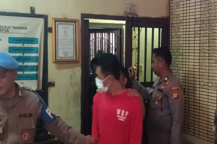 8 Pengeroyok Tahanan...