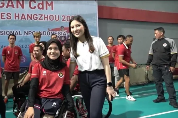 Angela Tanoesoedibjo...