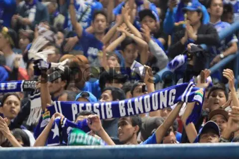 Bhayangkara FC vs Persib...