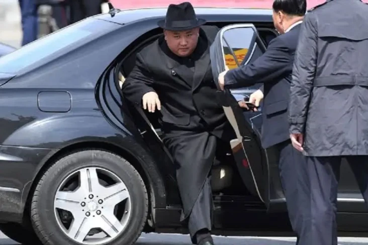 5 Mobil Koleksi Kim...