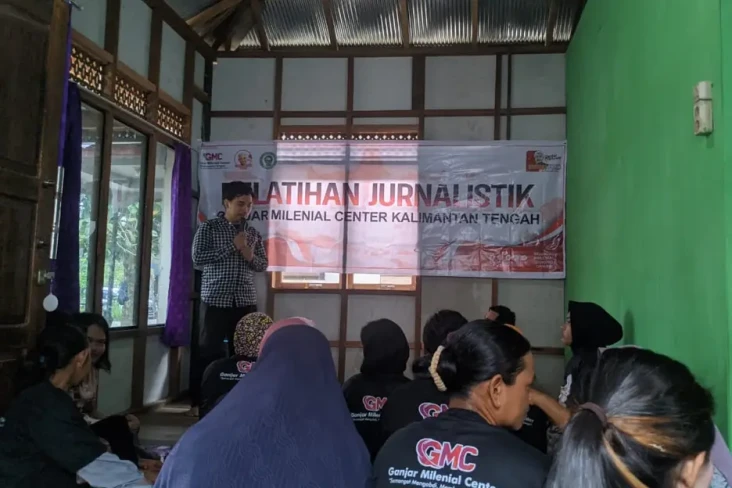 Pelatihan Jurnalistik,...