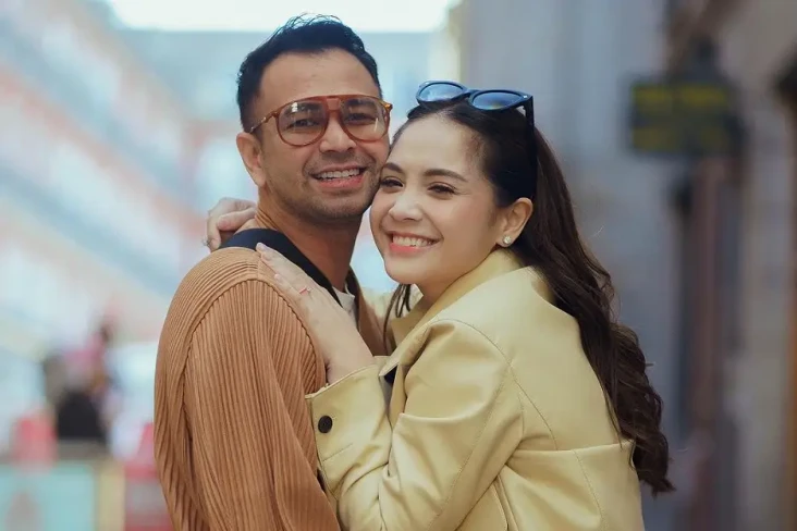 Nagita Slavina Bikin...