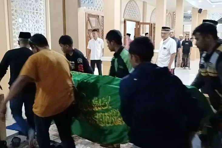 Suasana Haru Selimuti...