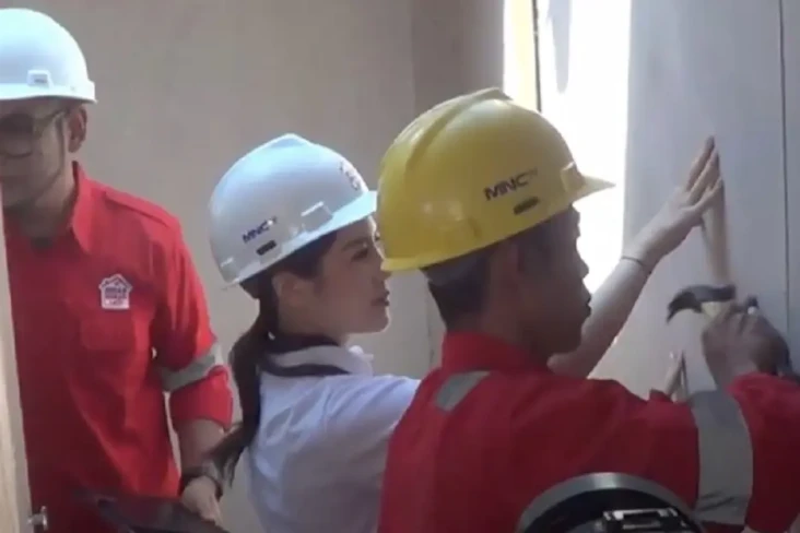 Syuting Bedah Rumah...