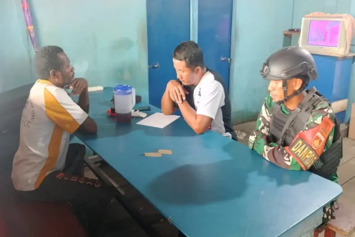 Tembaki Pos TNI Secara...