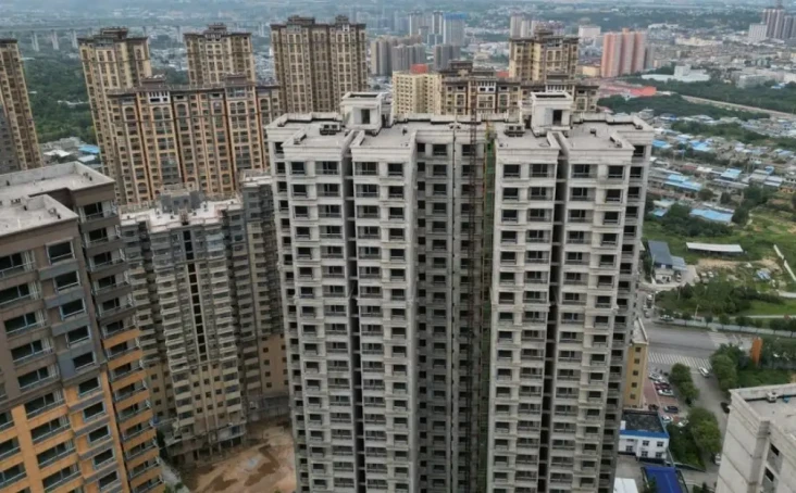 Ironi China dengan 1,4...