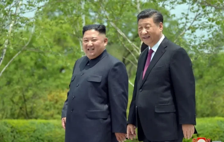 Kim Jong Un Kirim Surat...