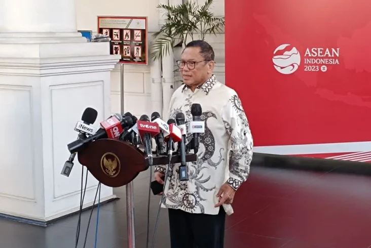 Oesman Sapta Menghadap...